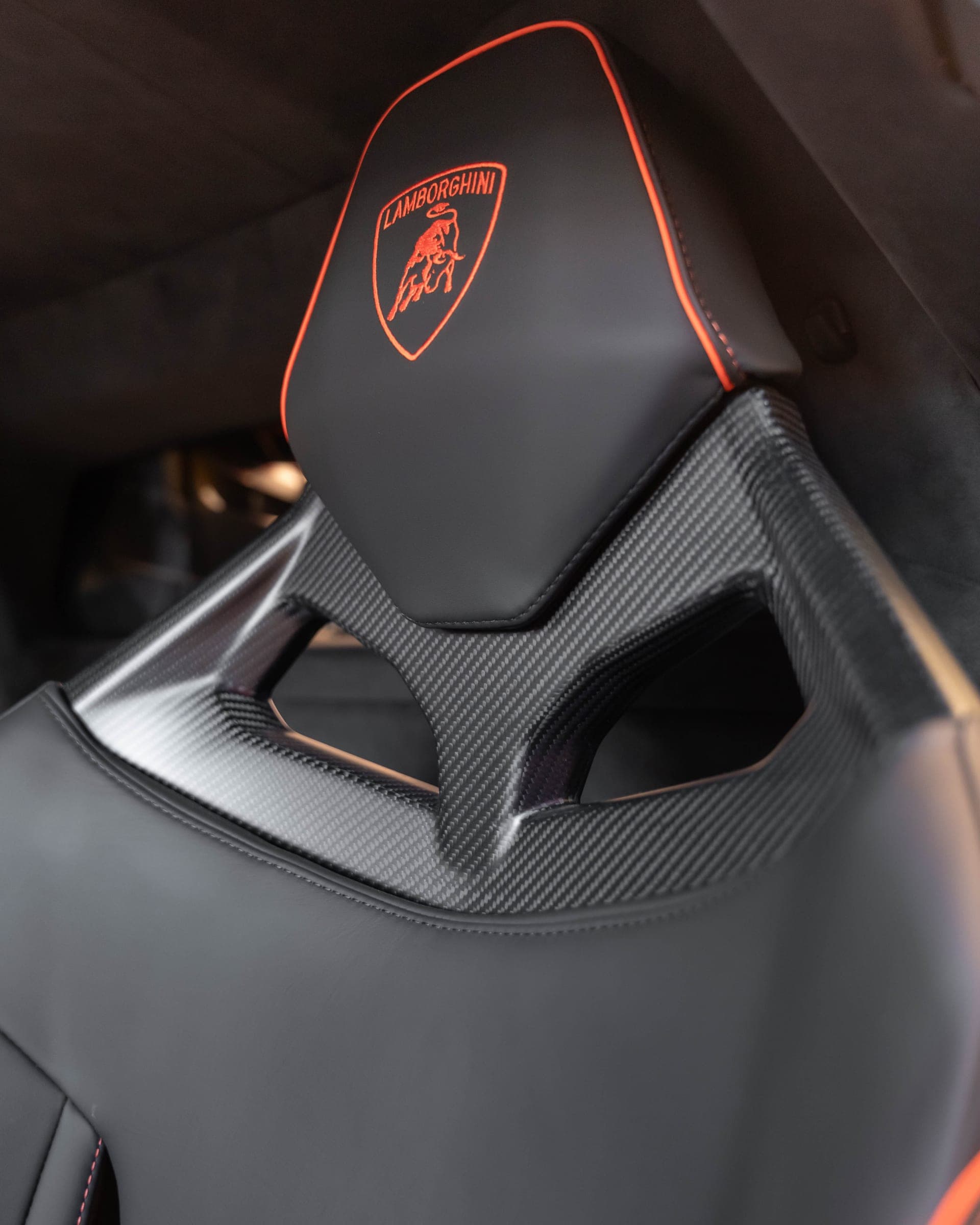 Lamborghini Revuelto - Foto 12